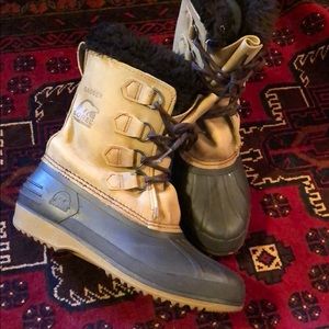 Women’s Sorel Badger duckboots w/ removable liner